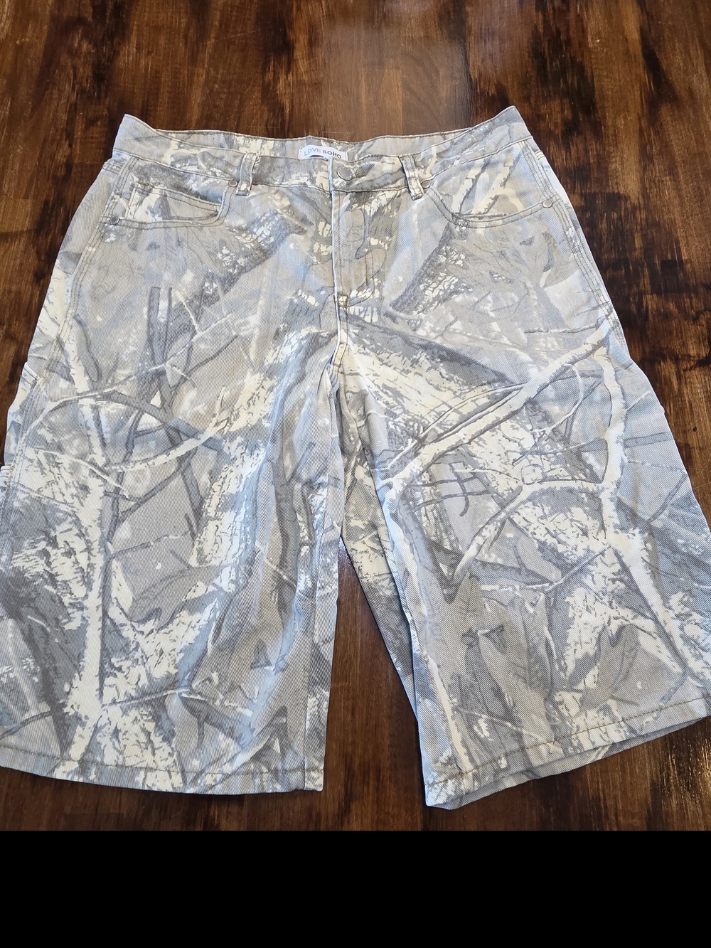 Love Soho Jeans Womens Size 11 Light Camo Mid Rise Baggy Cargo Shorts Streetwear